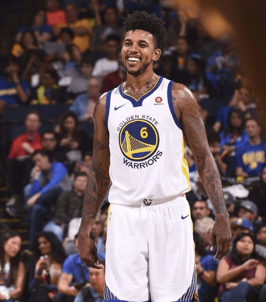 记者：多特仍在推进桑乔的转会，相关谈判正在进行中（记者：多特蒙德持续推进桑乔转会，谈判仍在进行）